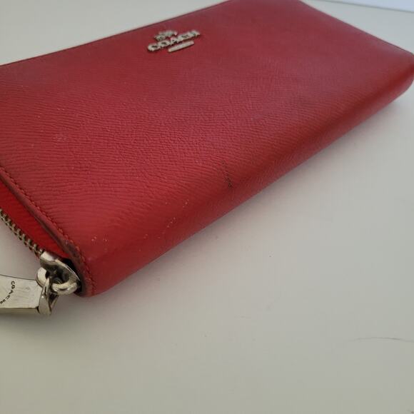 Coach Leather Wallet Solid Red Zip Around Large Clutch Crossgrain Leather Fair - Picture 10 of 15
